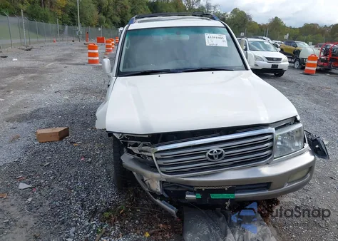 2005 Toyota Land Cruiser V8 из США, поврежденный, VIN JTEHT05J452080146